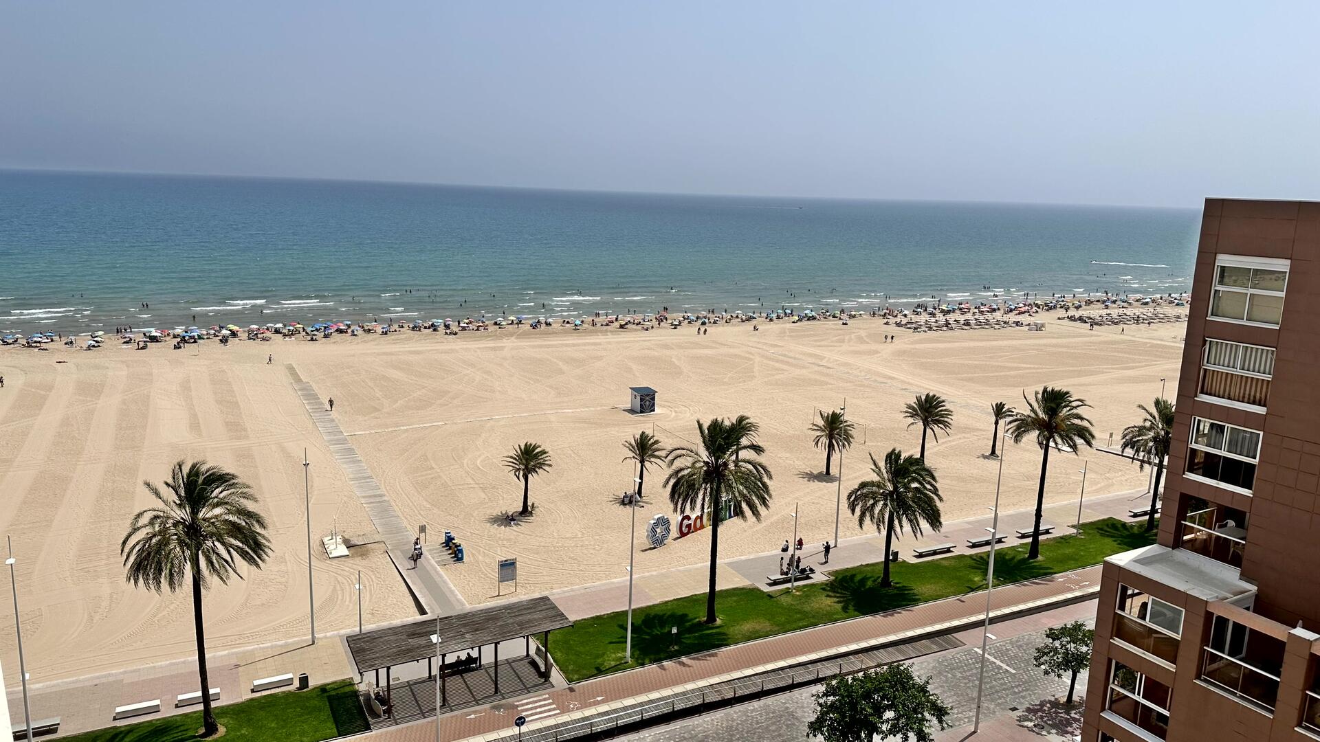 Leilighet -
                        Gandia -
                        4 soverom -
                        8 beboere